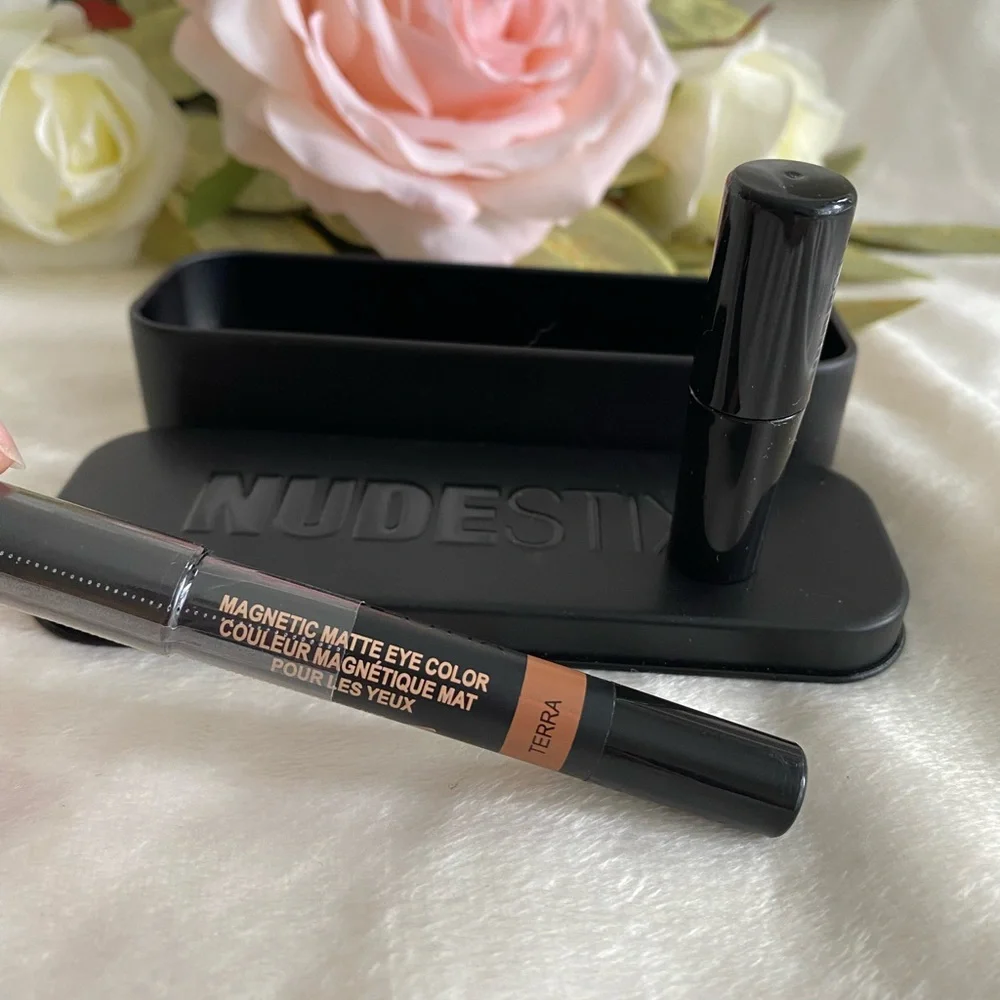 Nudestix Magnetic Matte Eye Color in Terra